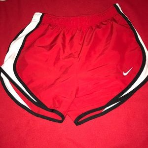 Women’s Nike Tempo Shorts Red/white/black XS